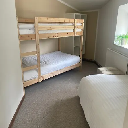 Country Charm- Peaceful 2-bedroom *